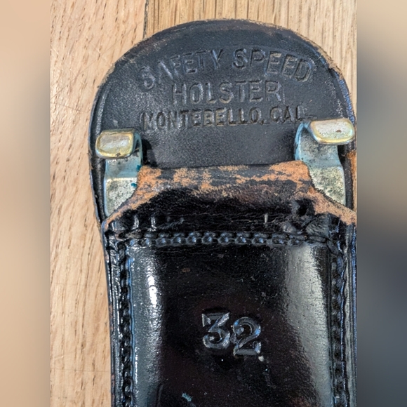 Black Leather Gun Belt Safety Speed Holster Belt Montebello Cal Belt 32 USA - Picture 6 of 15